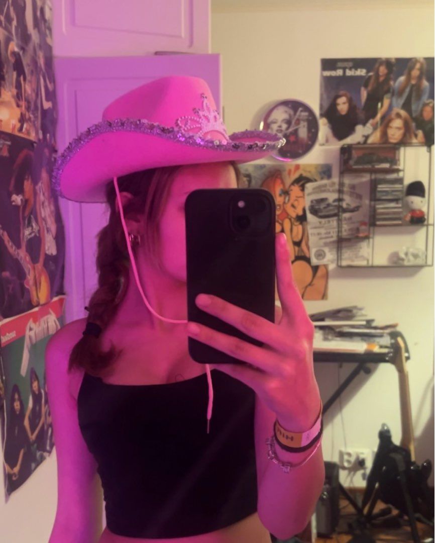 Pinkki cowboyhattu