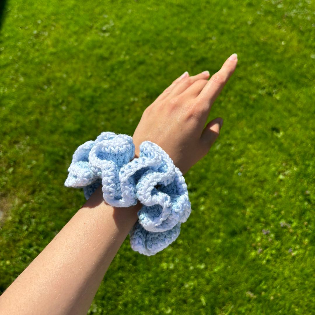 Heklet XL scrunchie