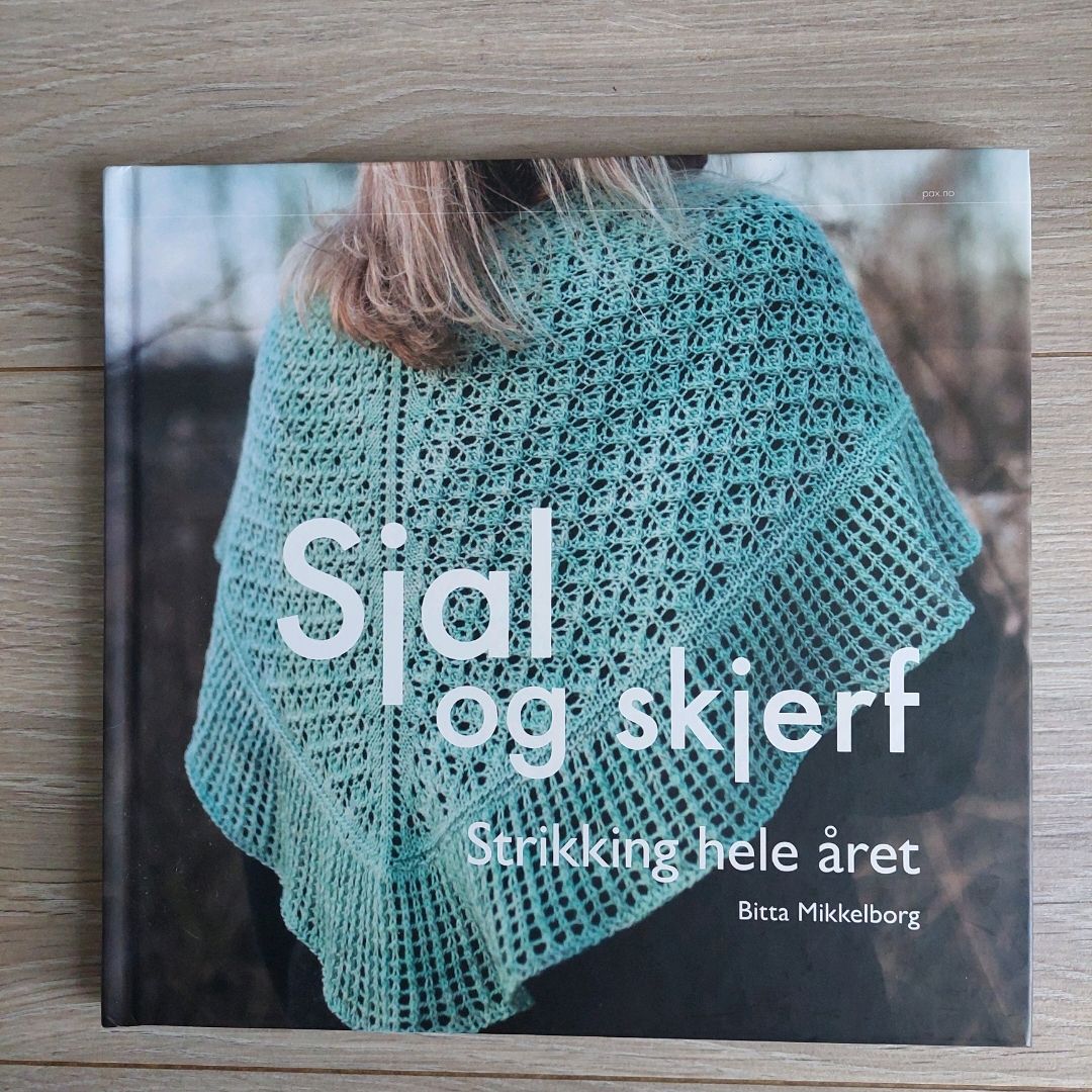 Sjal og skjerf