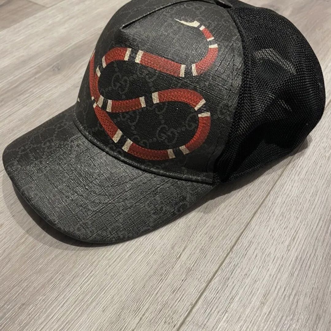 Gucci caps