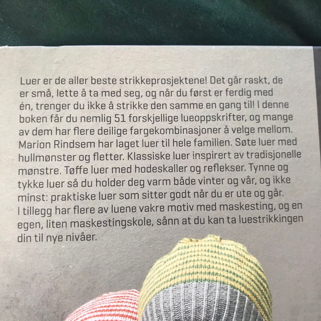 LUER strikkebok