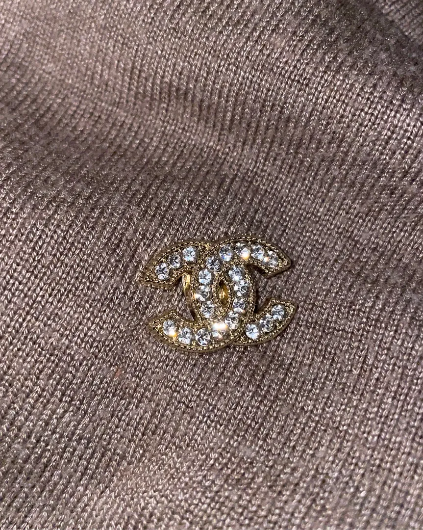 Chanel pin brosje