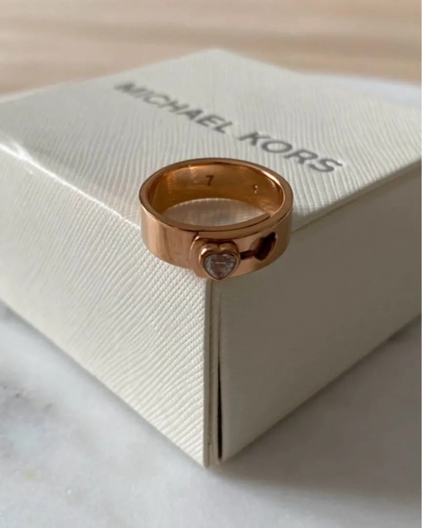 Michael Kors ring