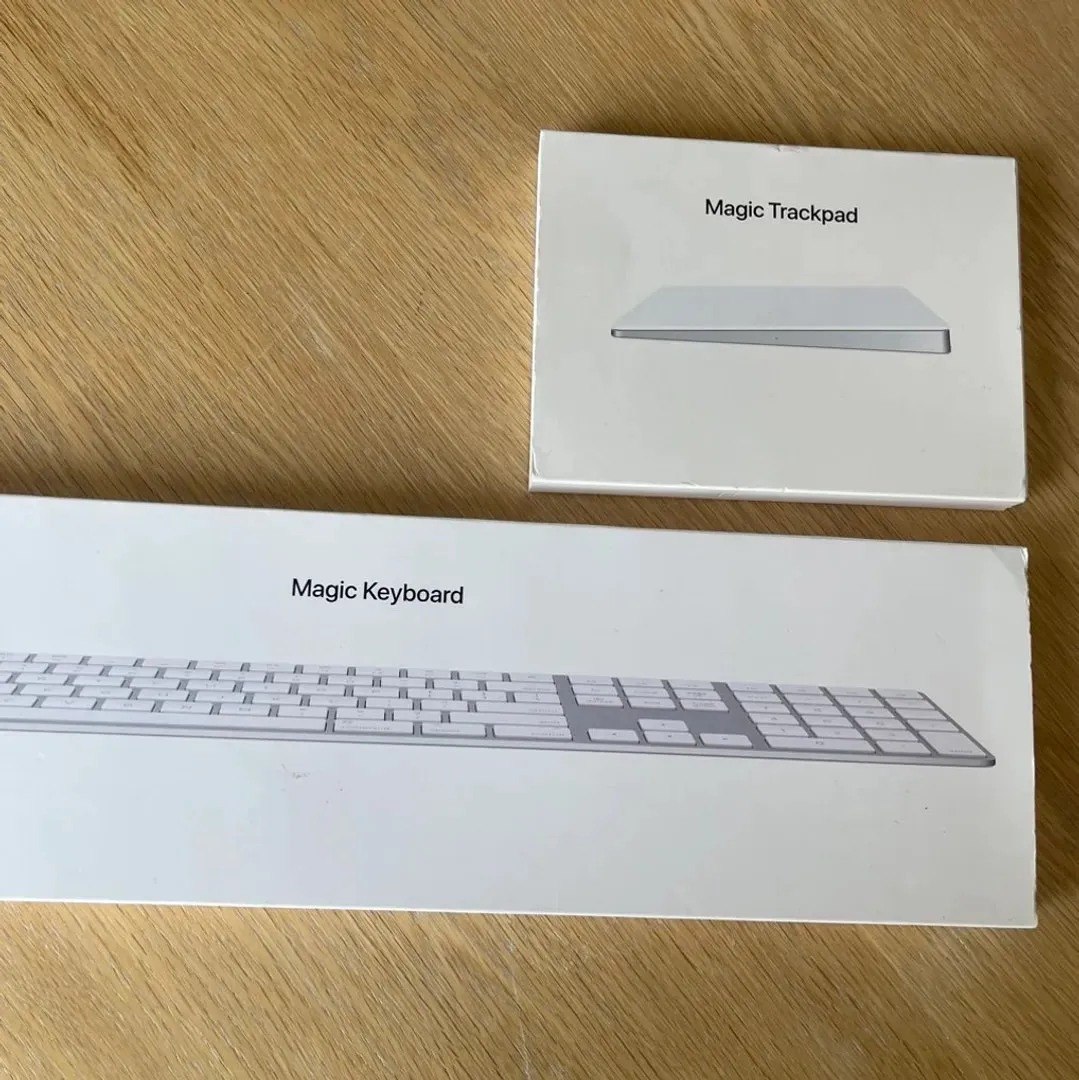 Tastatur og trackpad