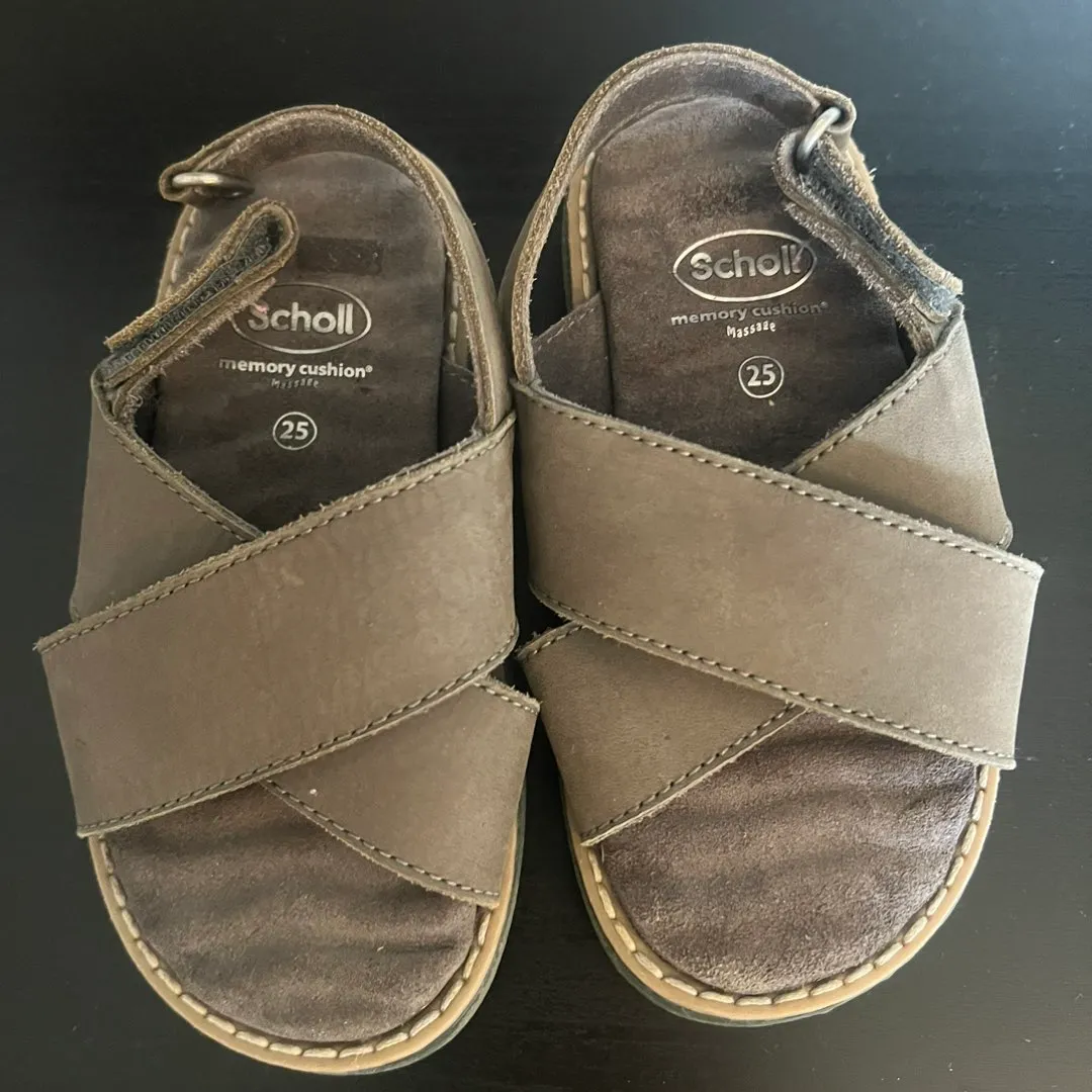 Sandaler scholl