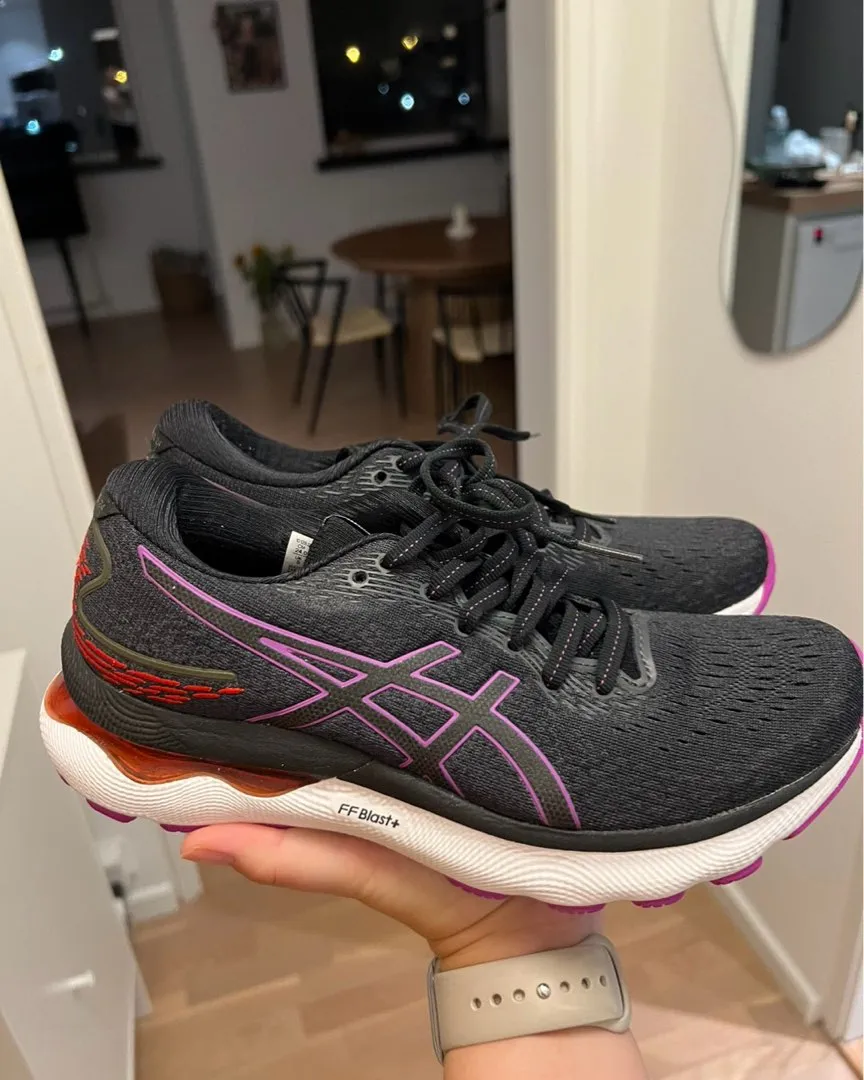 Asics løbesko