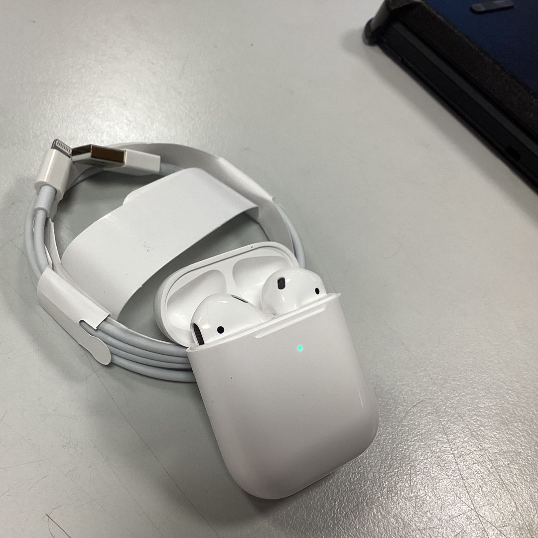 AirPods