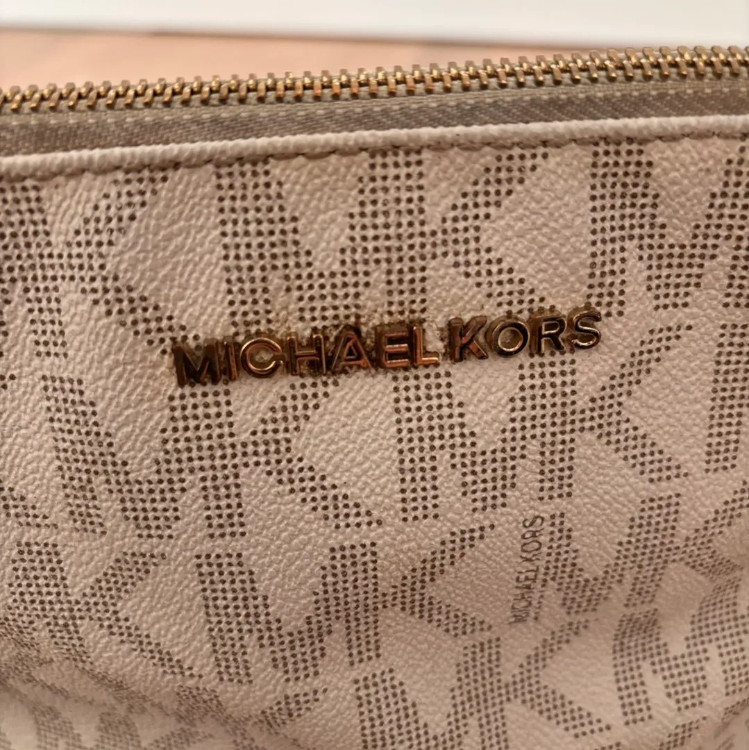 Michael Kors laukku