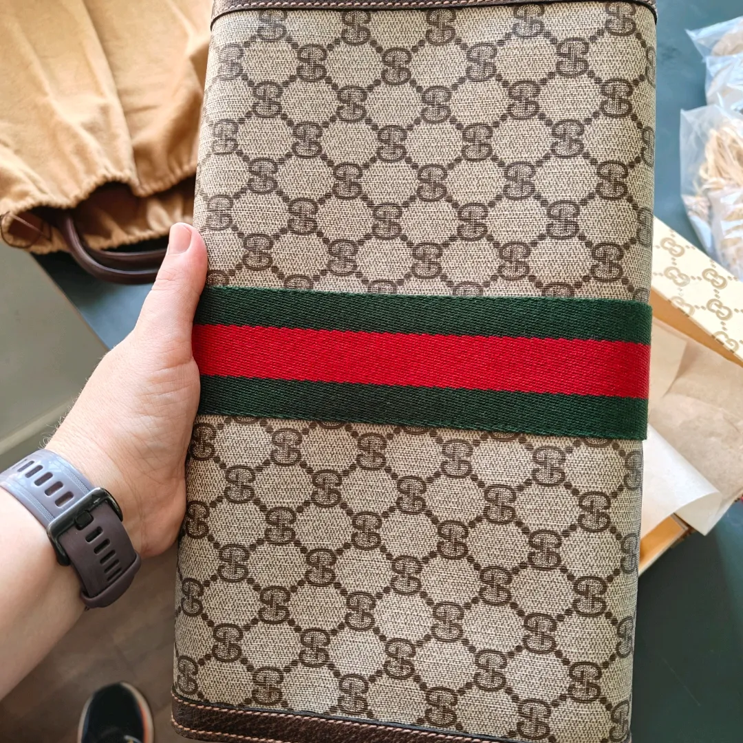 Gucci Boston