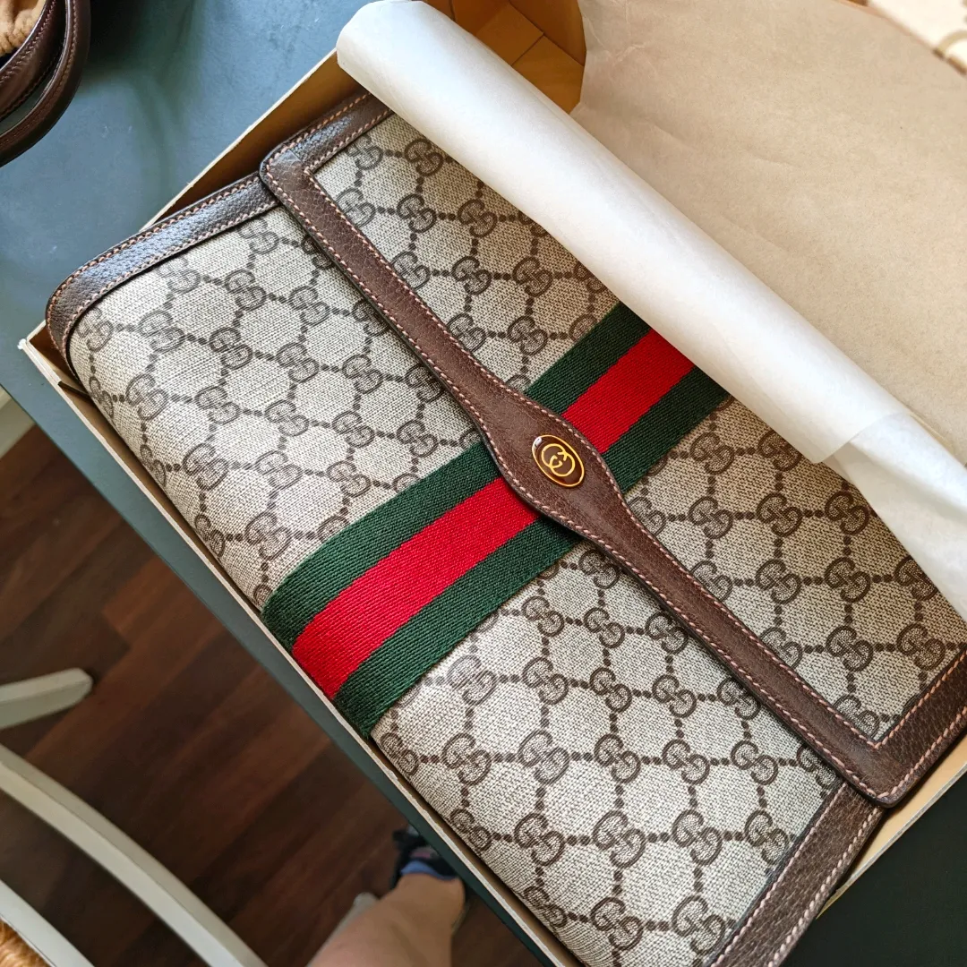 Gucci Boston