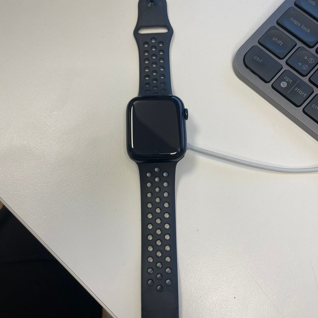 Apple watch series 7