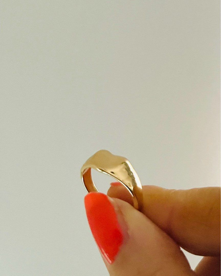 Camilla Harket ring