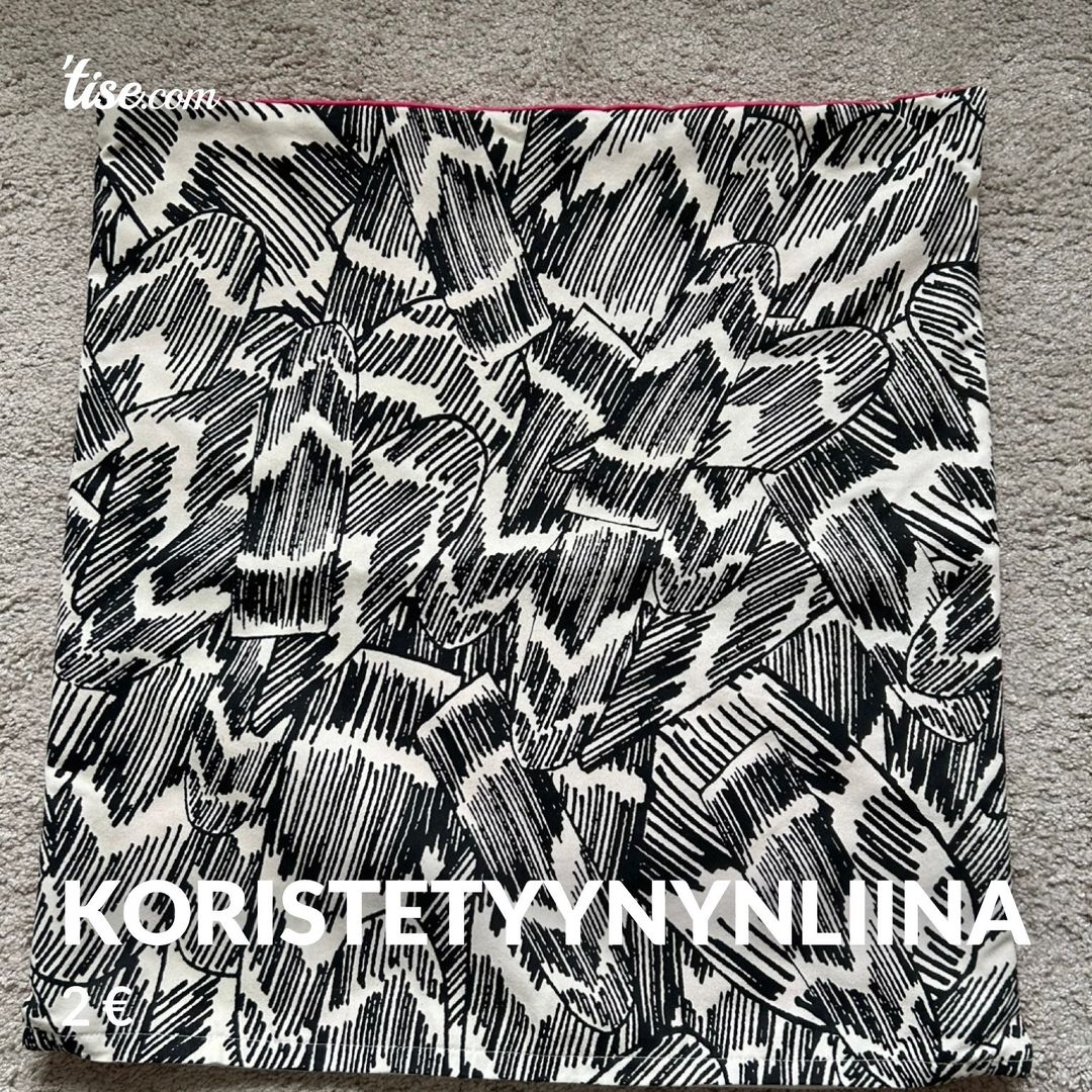 Koristetyynynliina