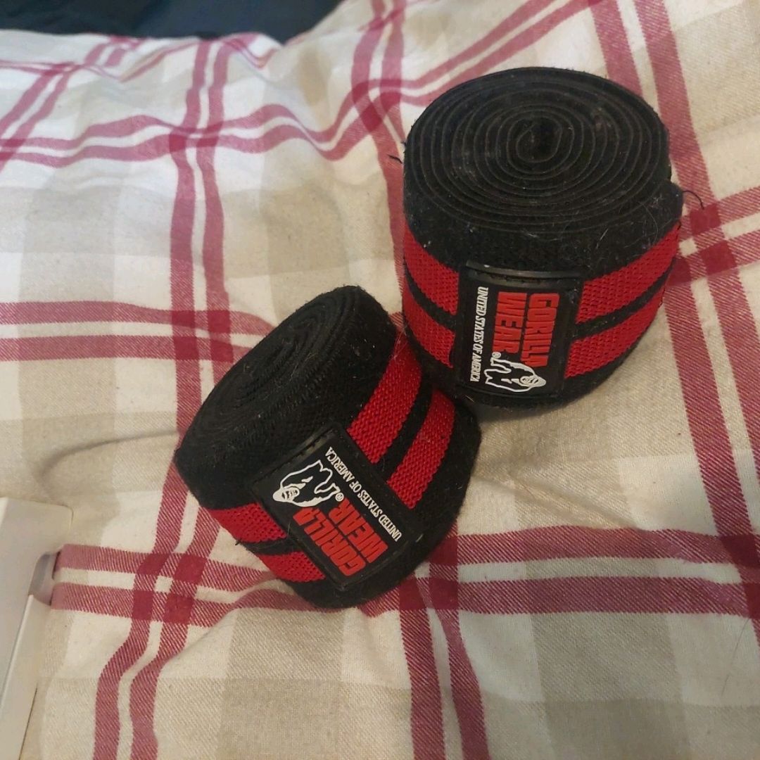 Knee wraps