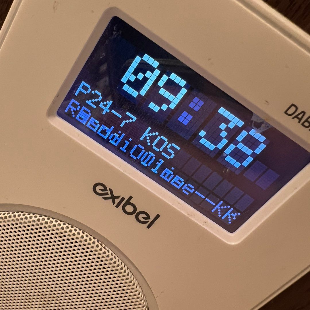 Dab radio