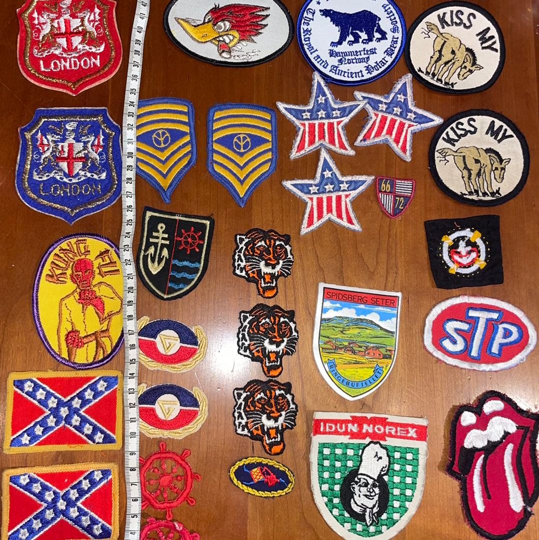 «Badges»