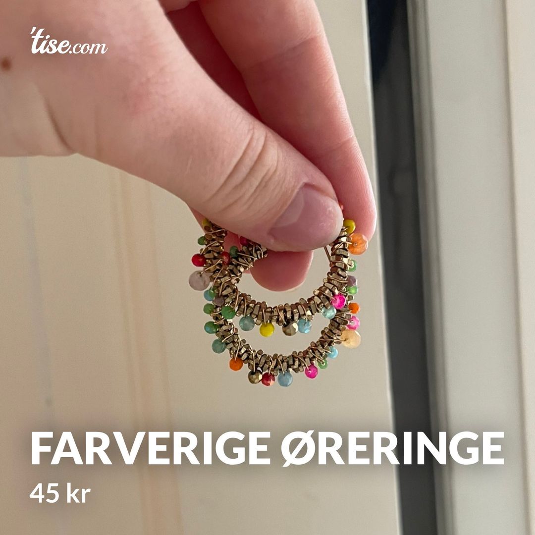 Farverige øreringe