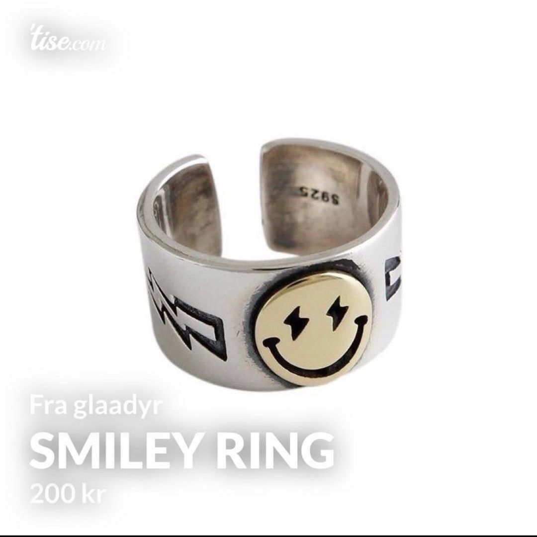 Smiley Ring