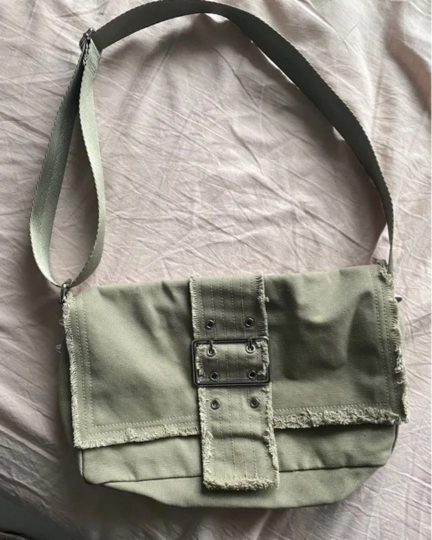 Shoulder bag