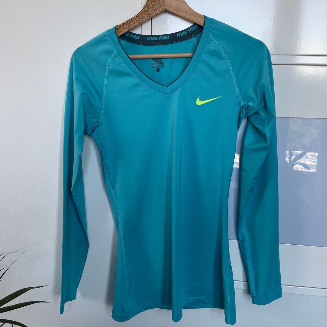 Nike treningsgenser