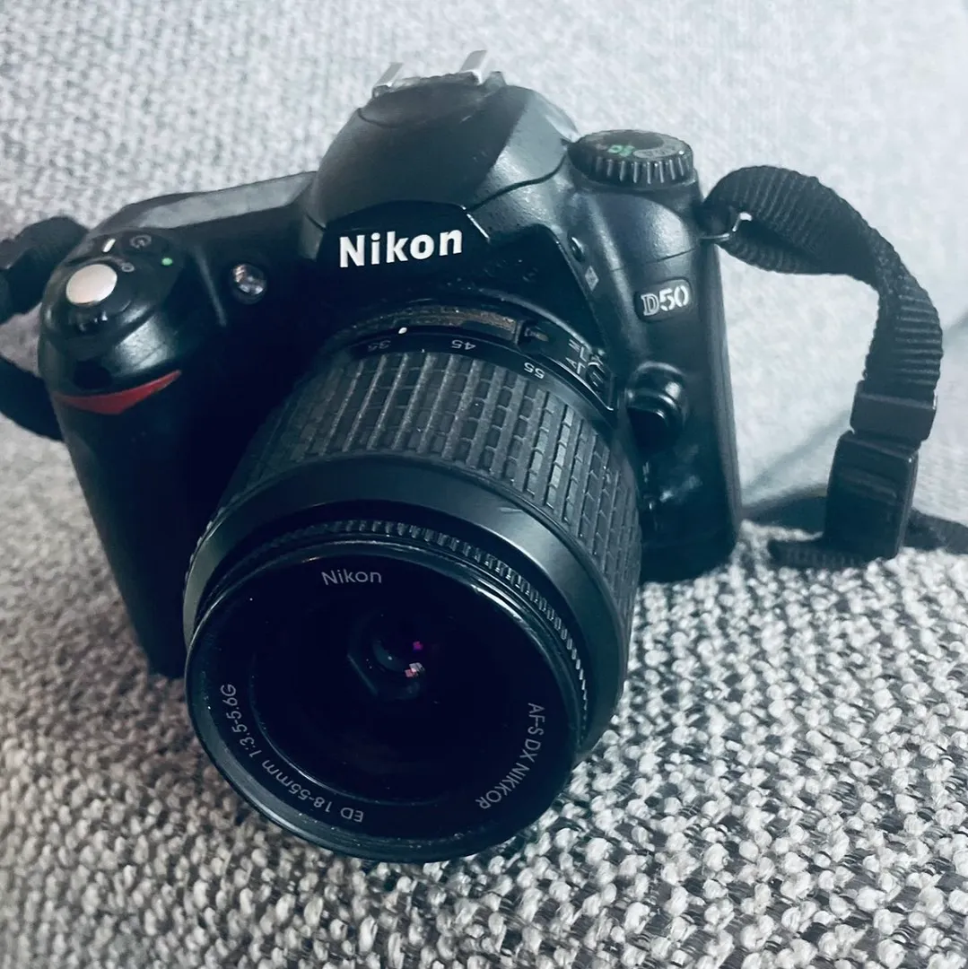 Nikon D50