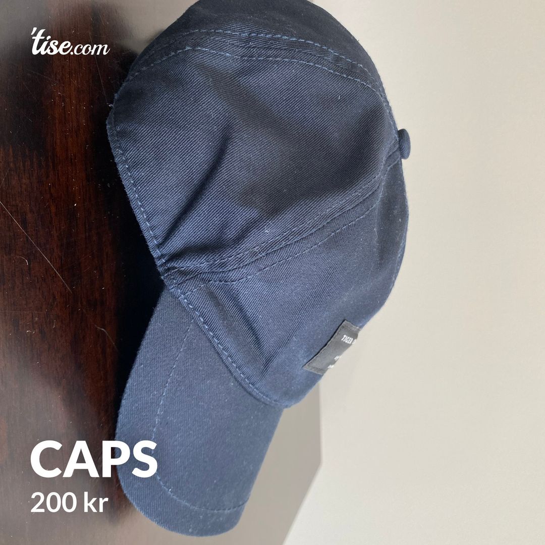 Caps