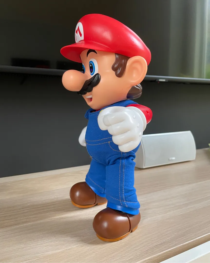 Super Mario