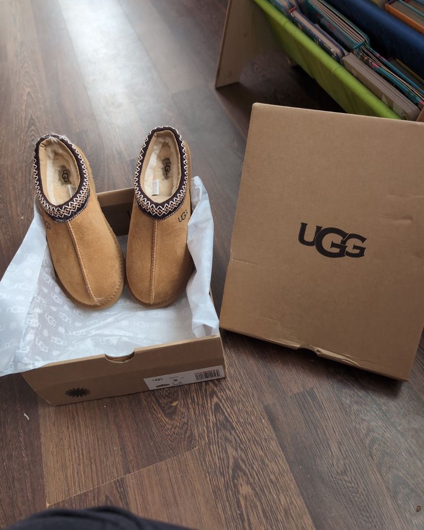 Ugg tasman