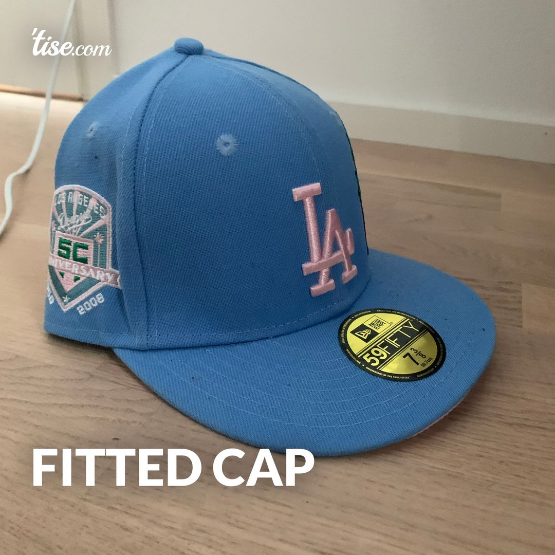 Fitted cap