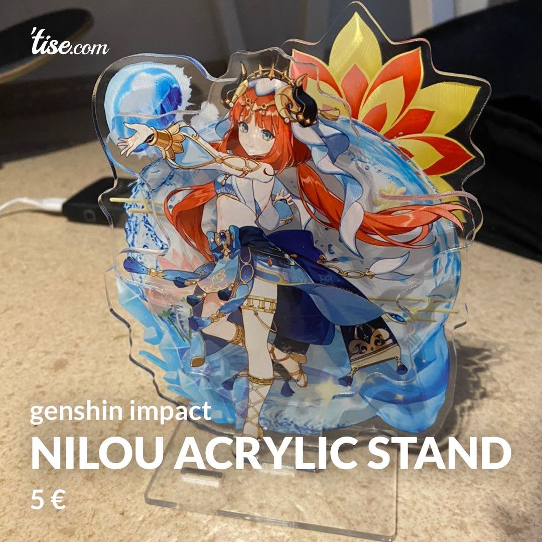 Nilou acrylic stand