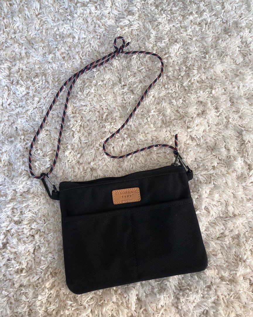 shoulder bag