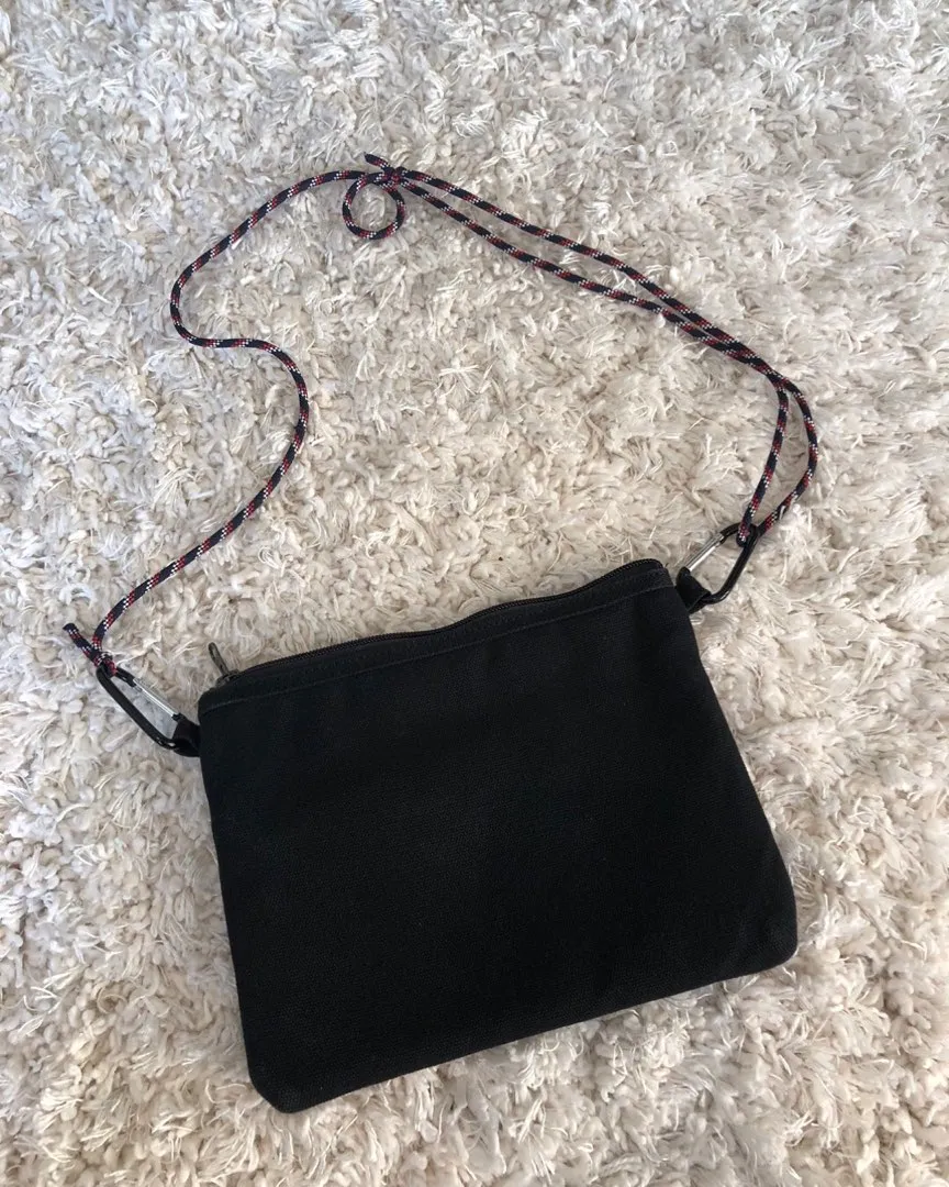 shoulder bag