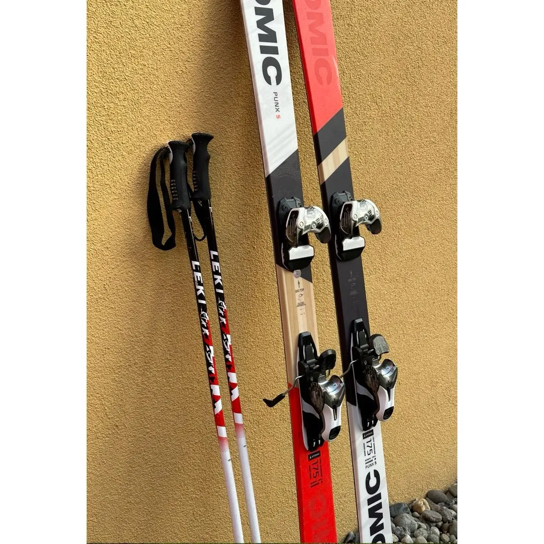 Atomic Alpin ski