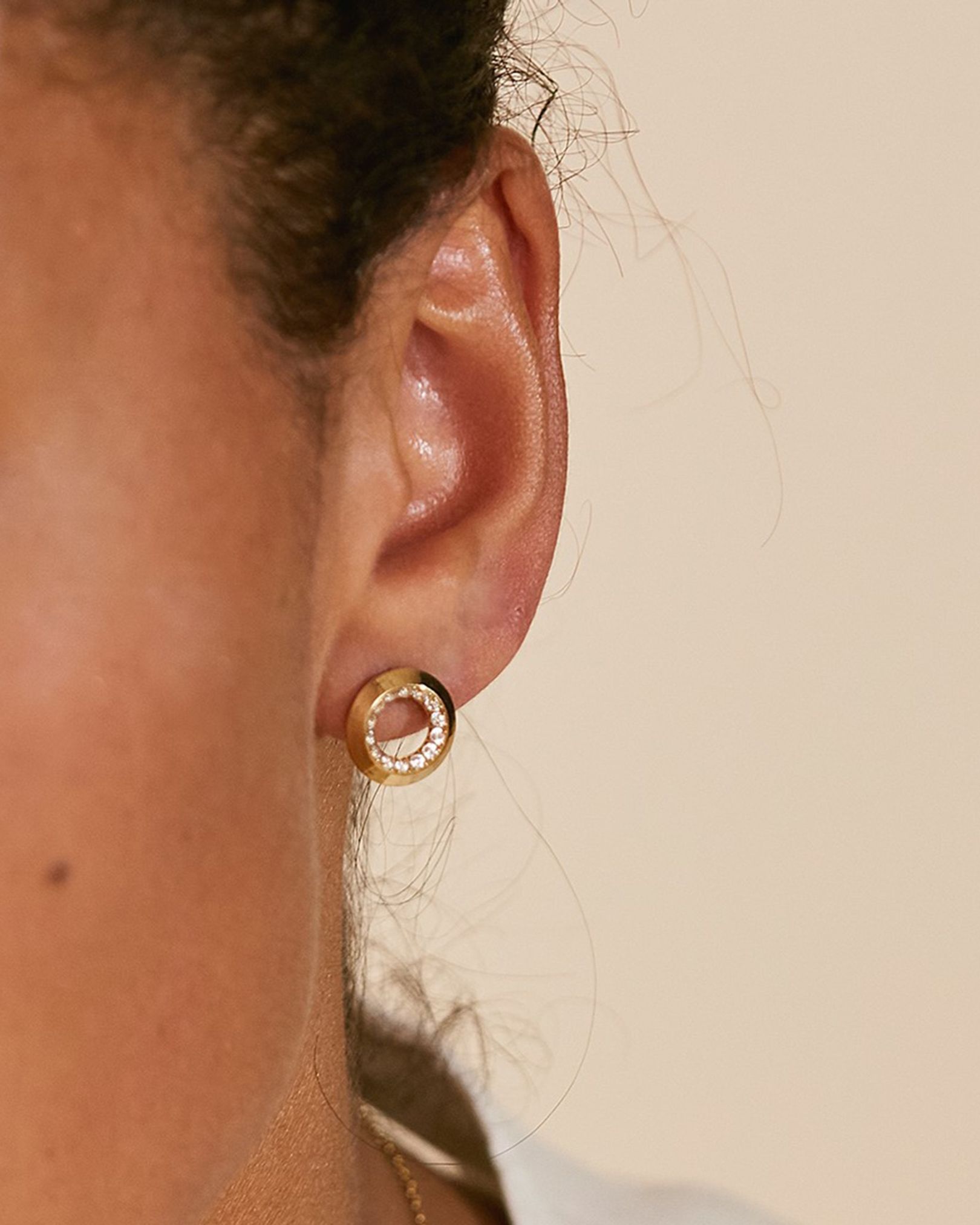 Zinnia Studs Gold