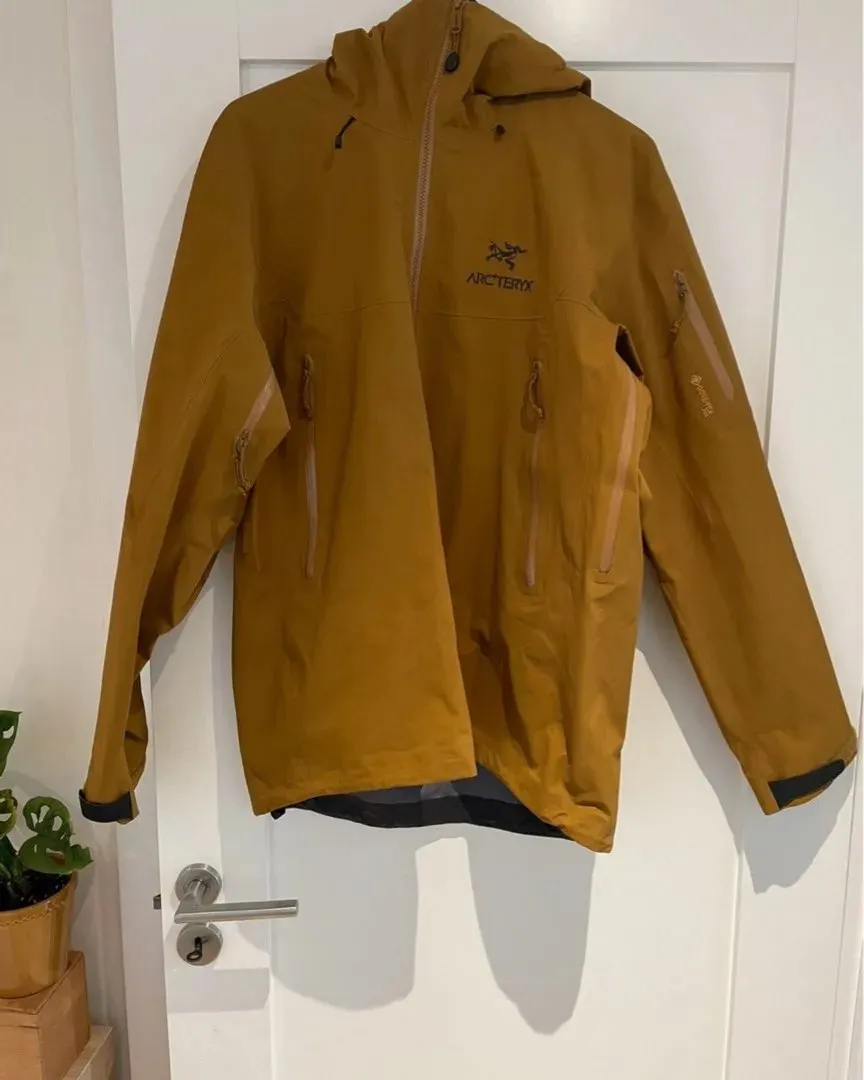 Arcteryx Beta SV