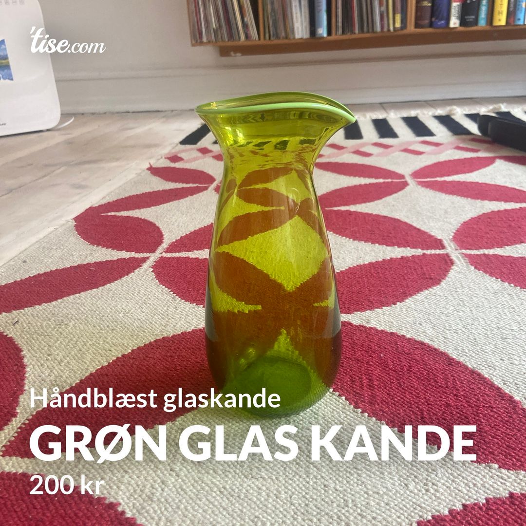 Grøn glas kande