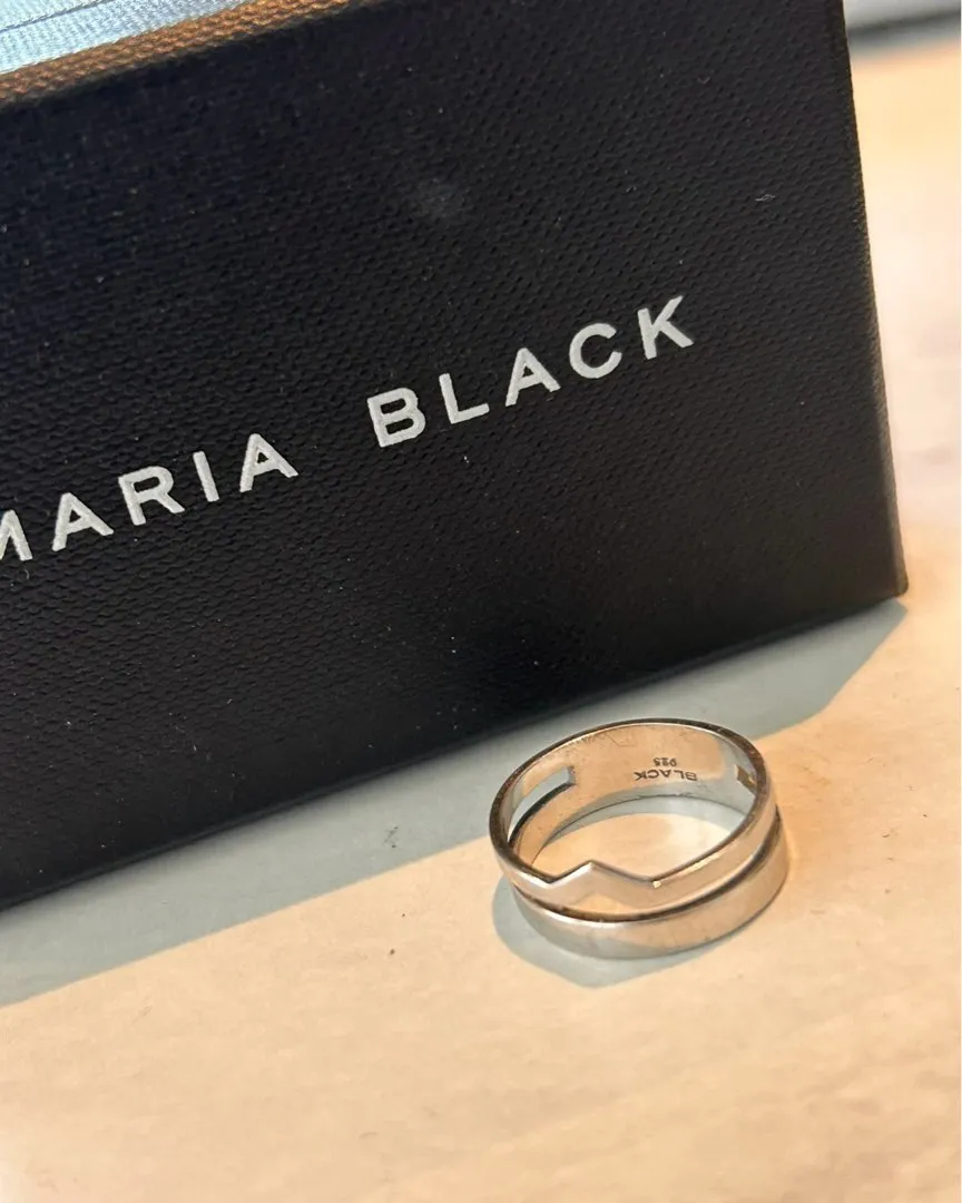 Maria Black ring