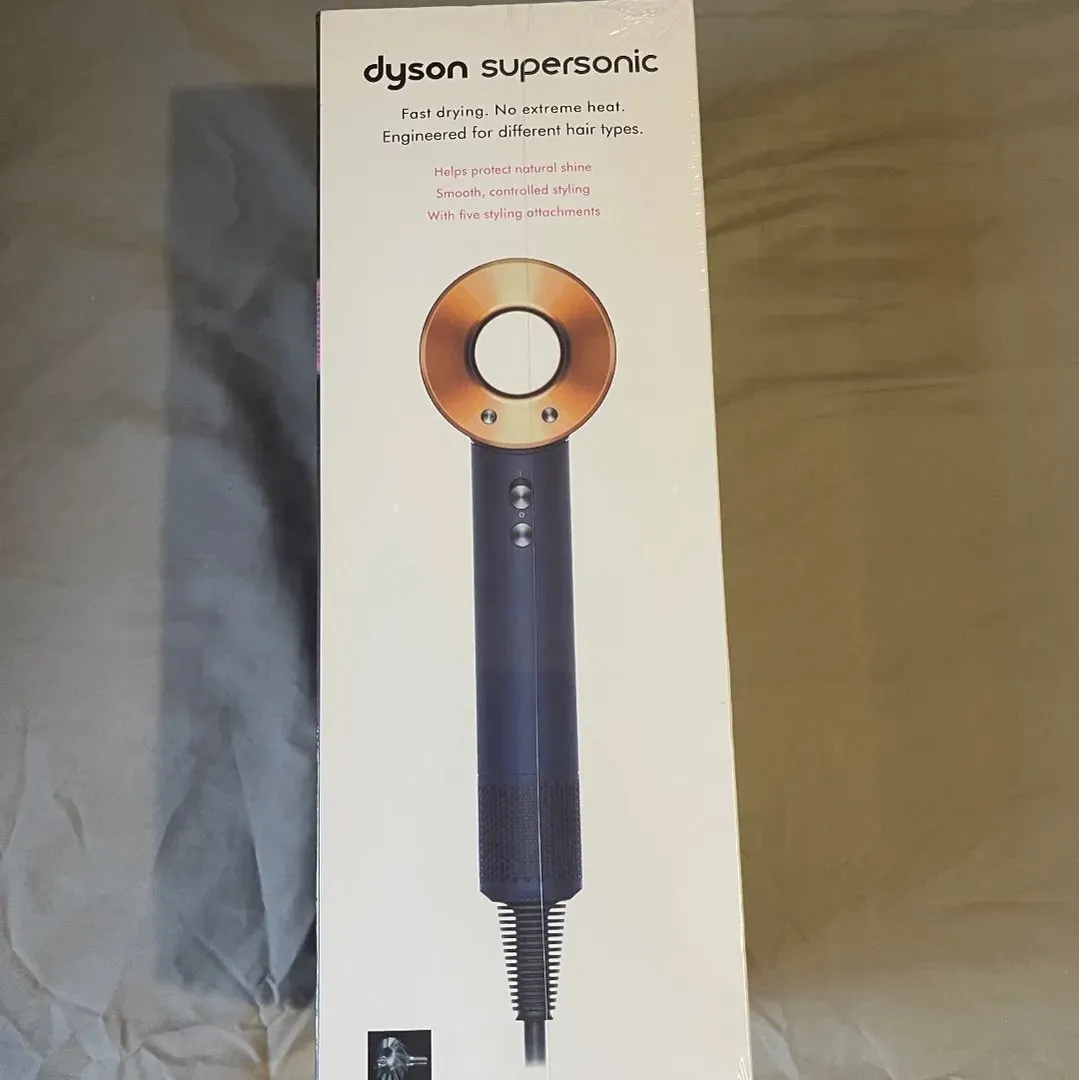 Dyson supersonic