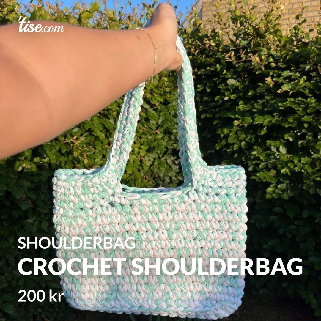 Crochet shoulderbag