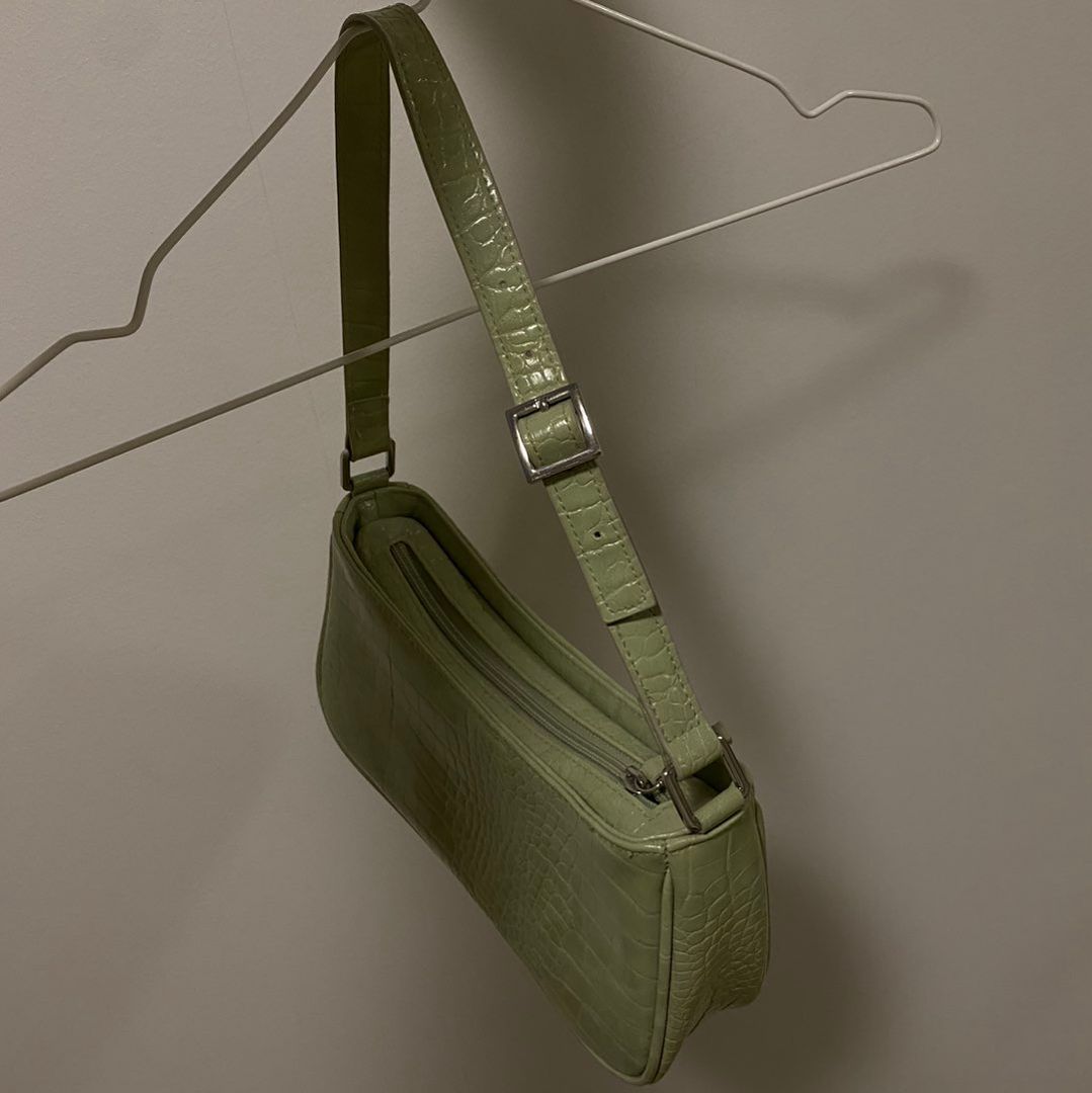 shoulder bag