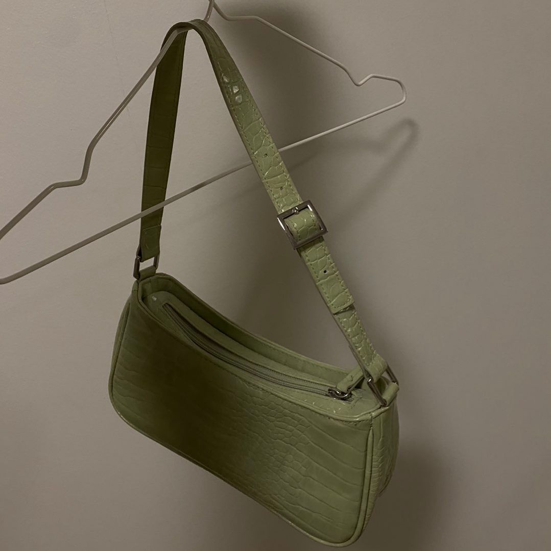 shoulder bag