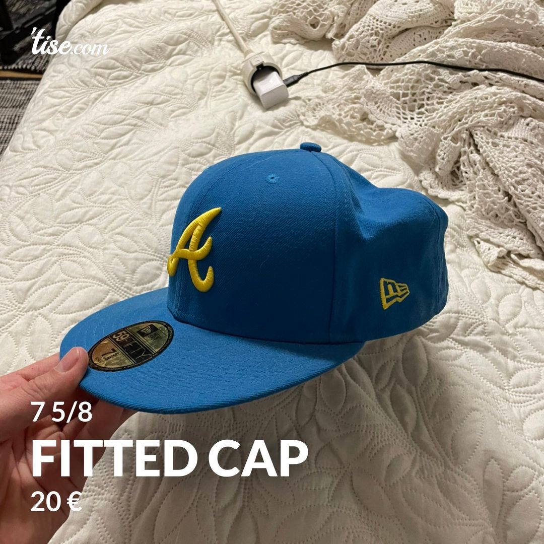 fitted cap