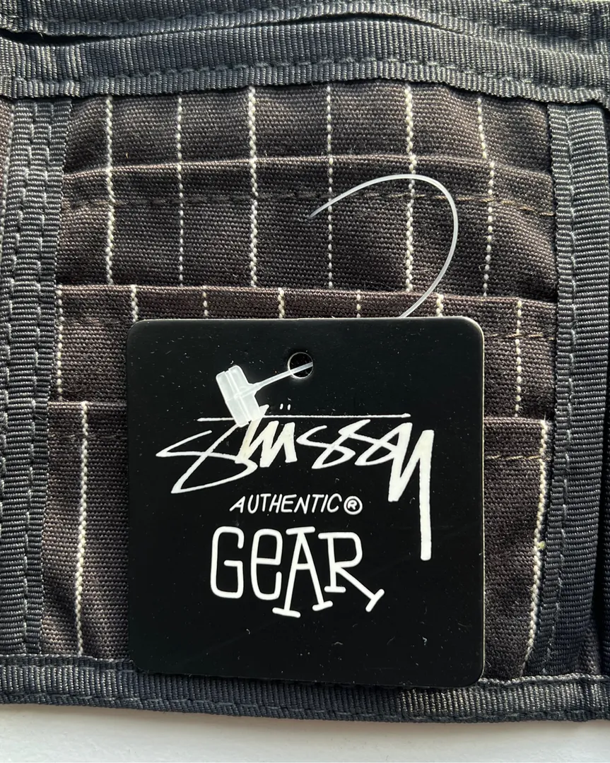 Stussy bifold pung