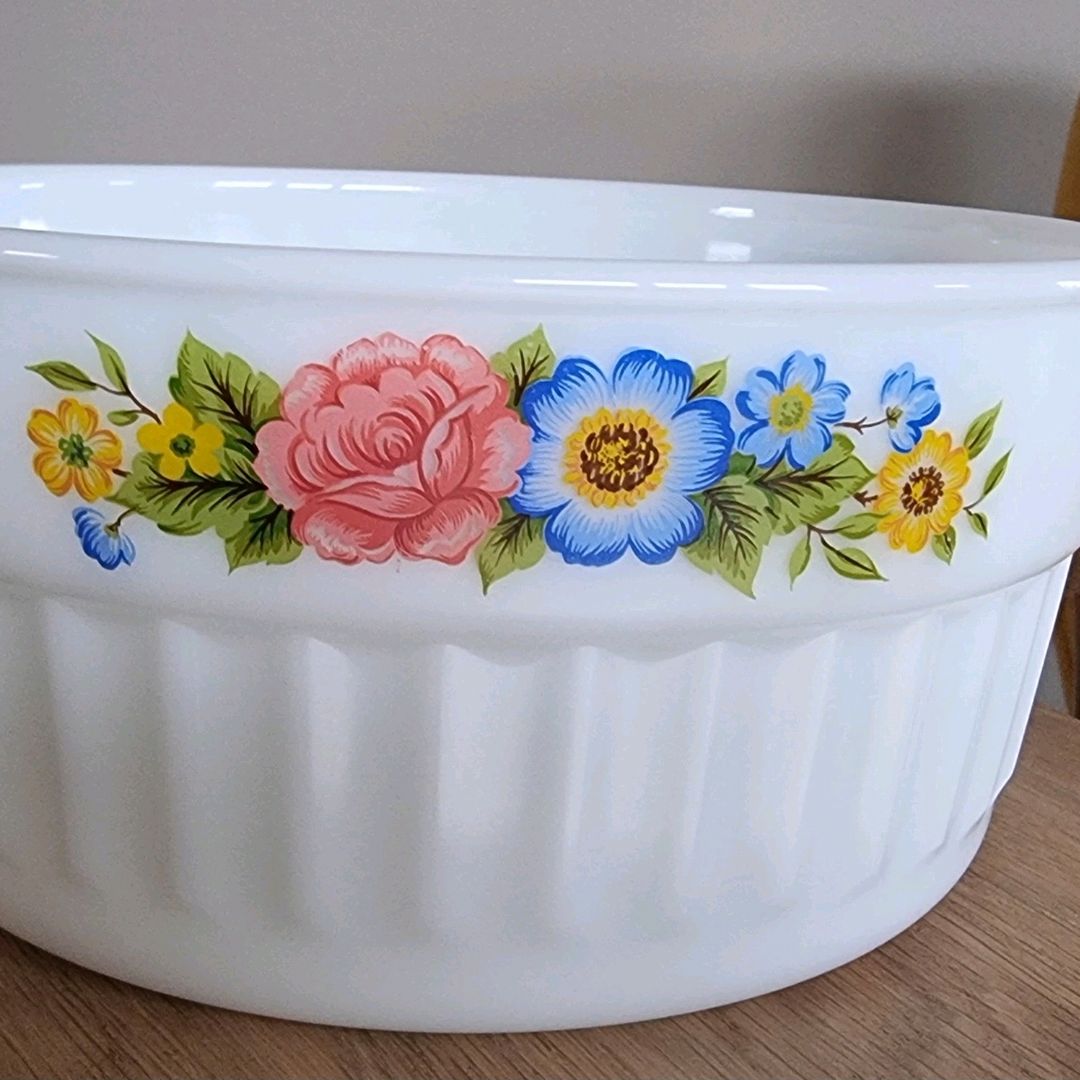 Pyrex Cottage Garden