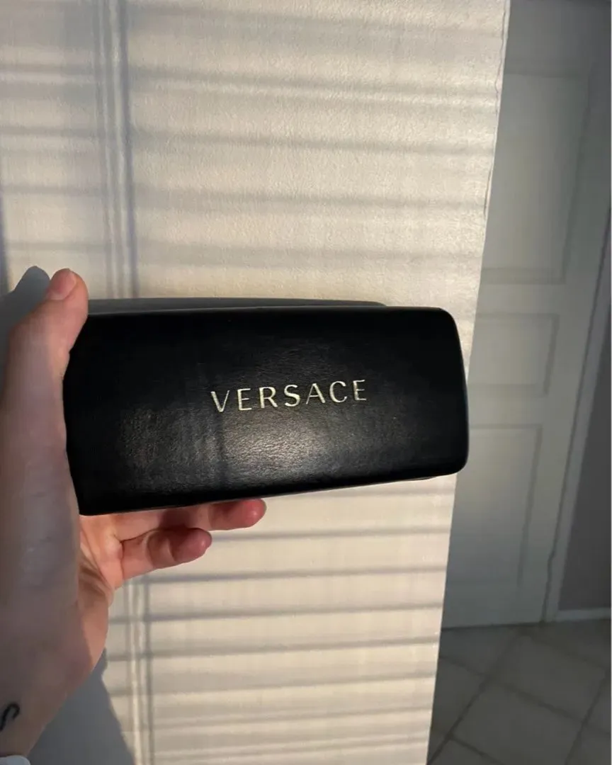 Versace aurinkolasit