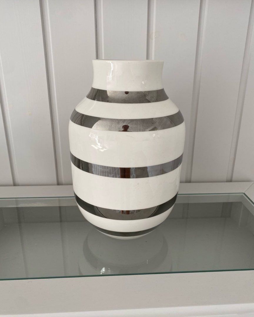 Kahler vase