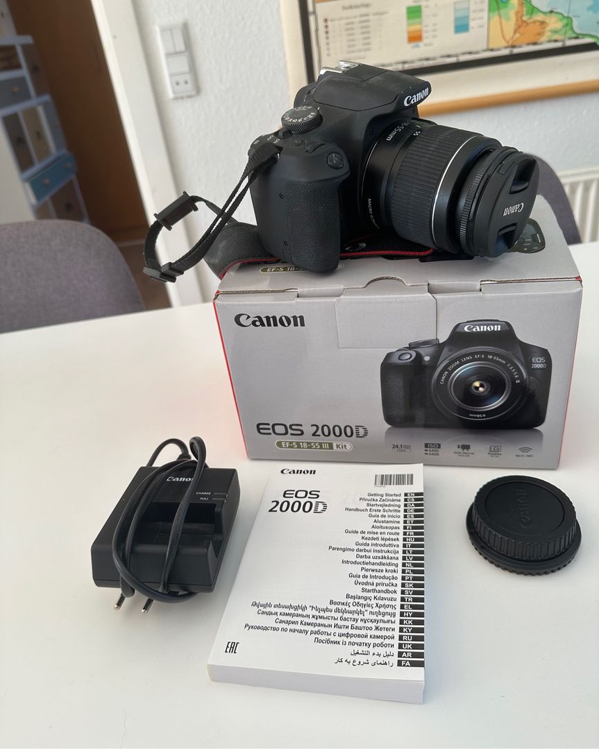 Canon EOS 2000D