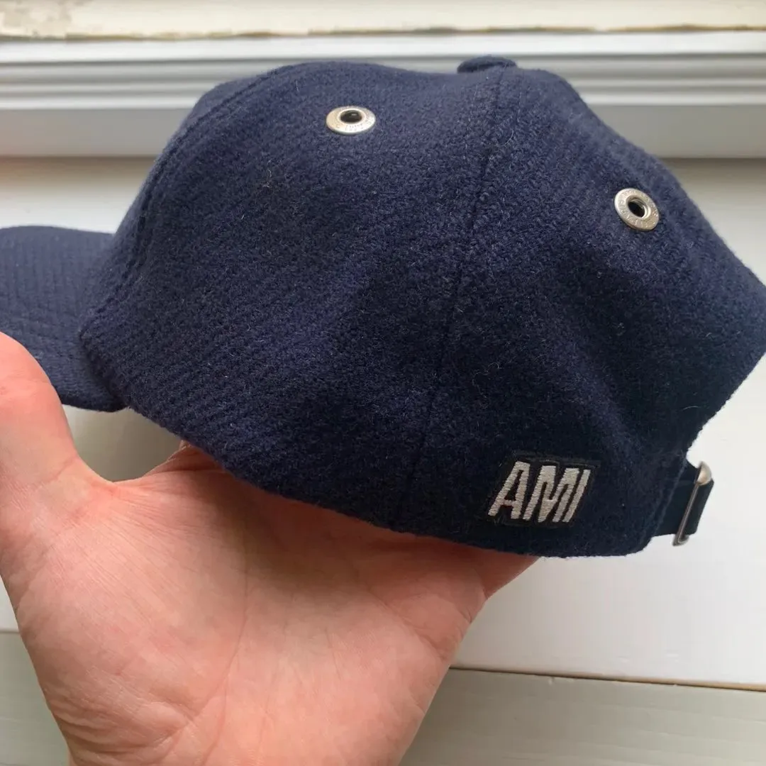 AMI caps