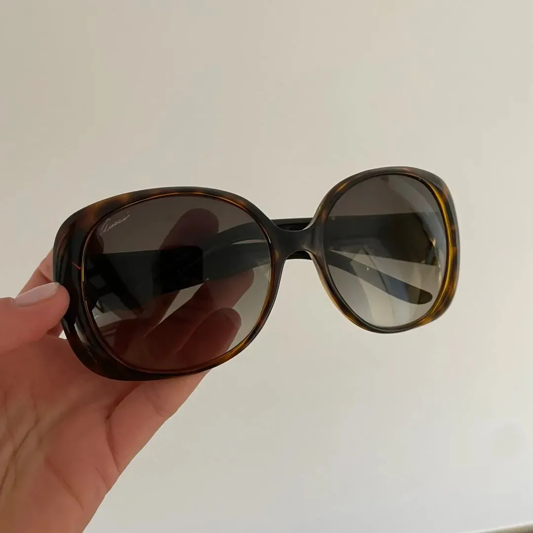 GUCCI sunglasses