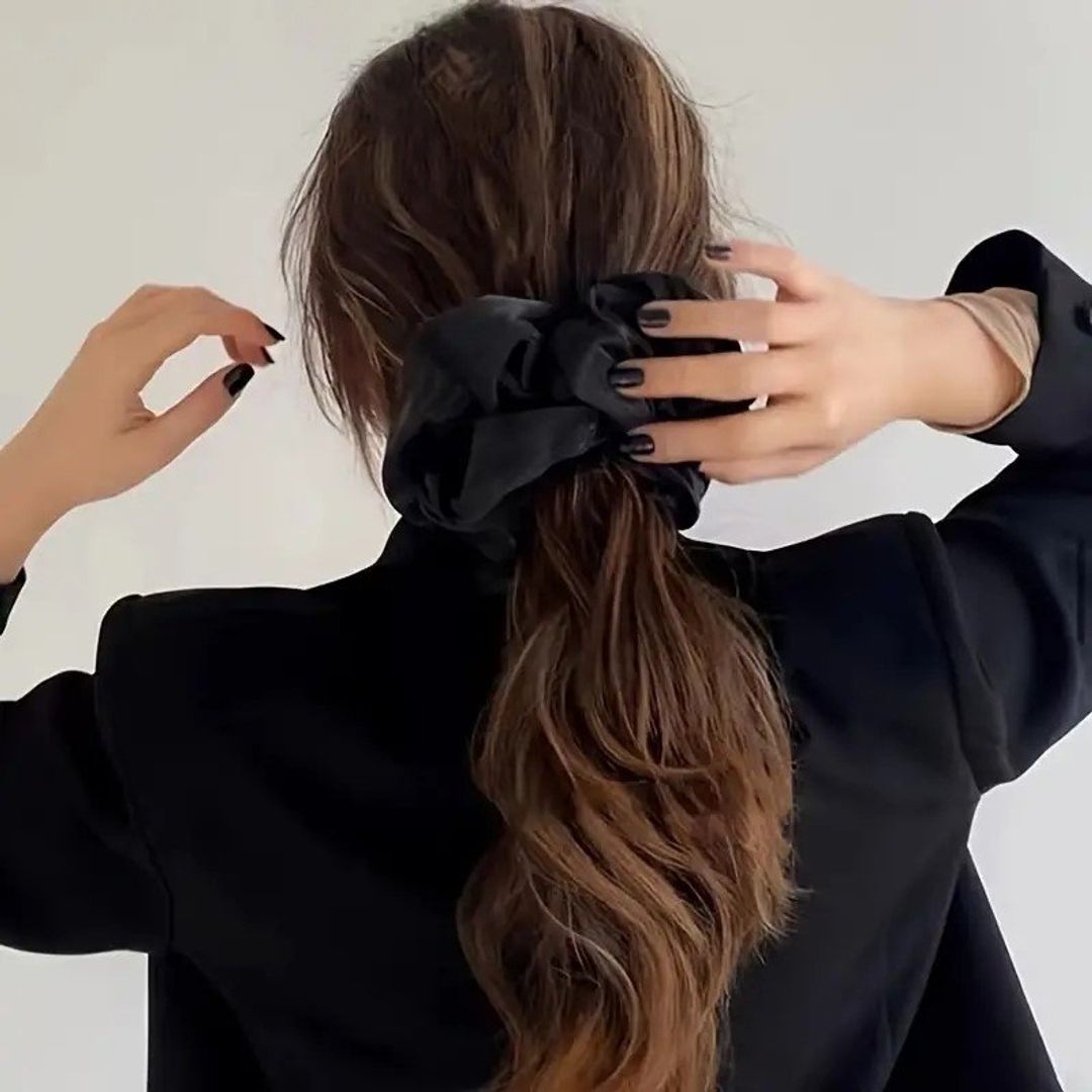 Oversized scrunchies